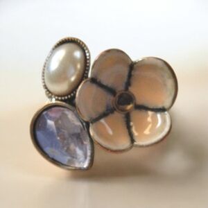 VINTAGE Statement Floral Pearl Ring